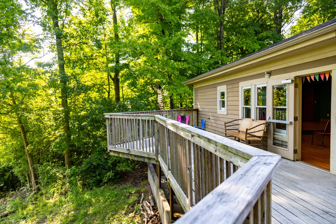 Accommodations & rental facilities